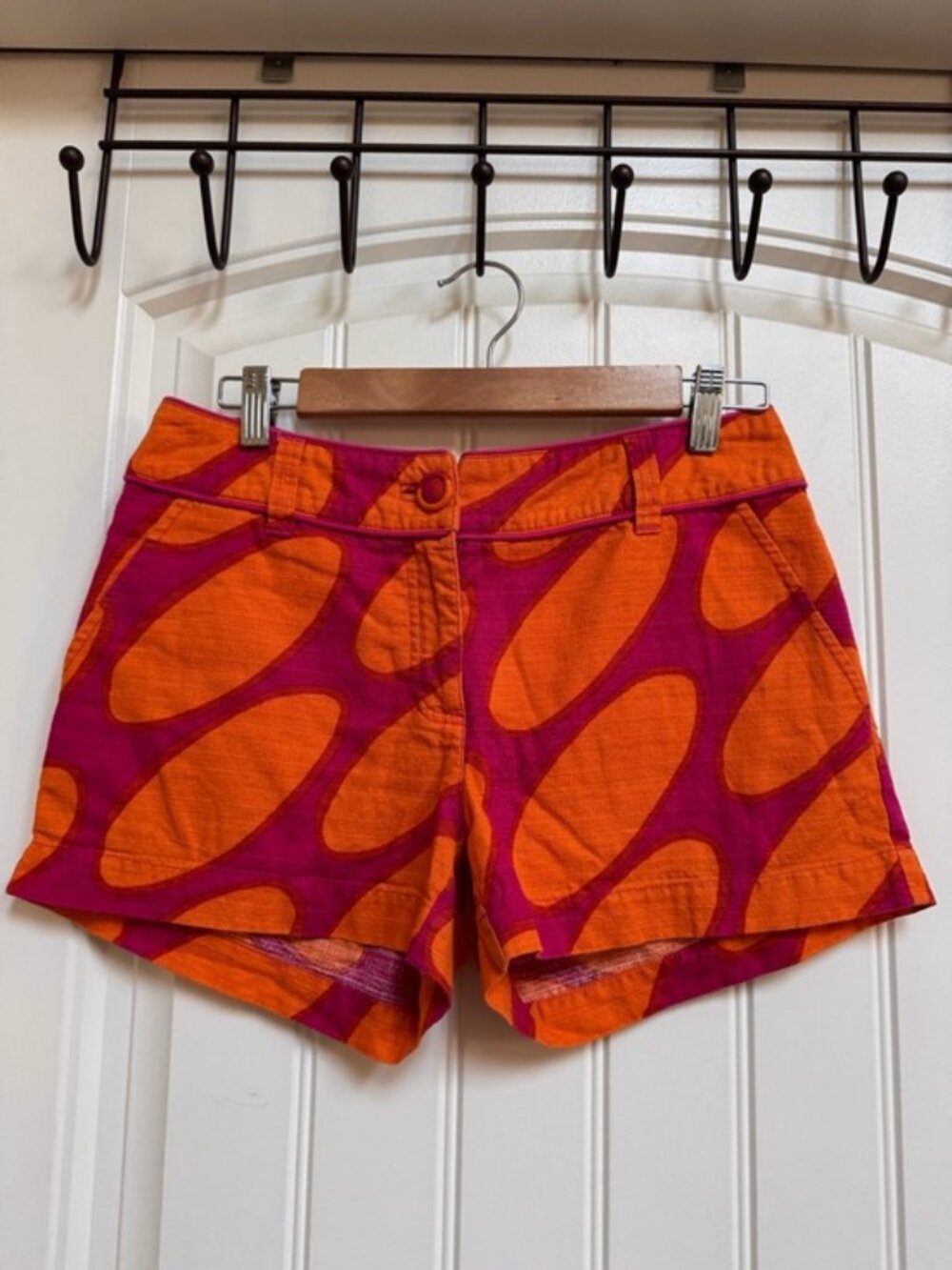 H&M c Marimekko Orange and Pink 3” Inseam Short Shorts. Size 8